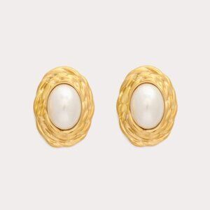 petit moments Oval Pearl Stud Earrings in Gold Womens Jewelry